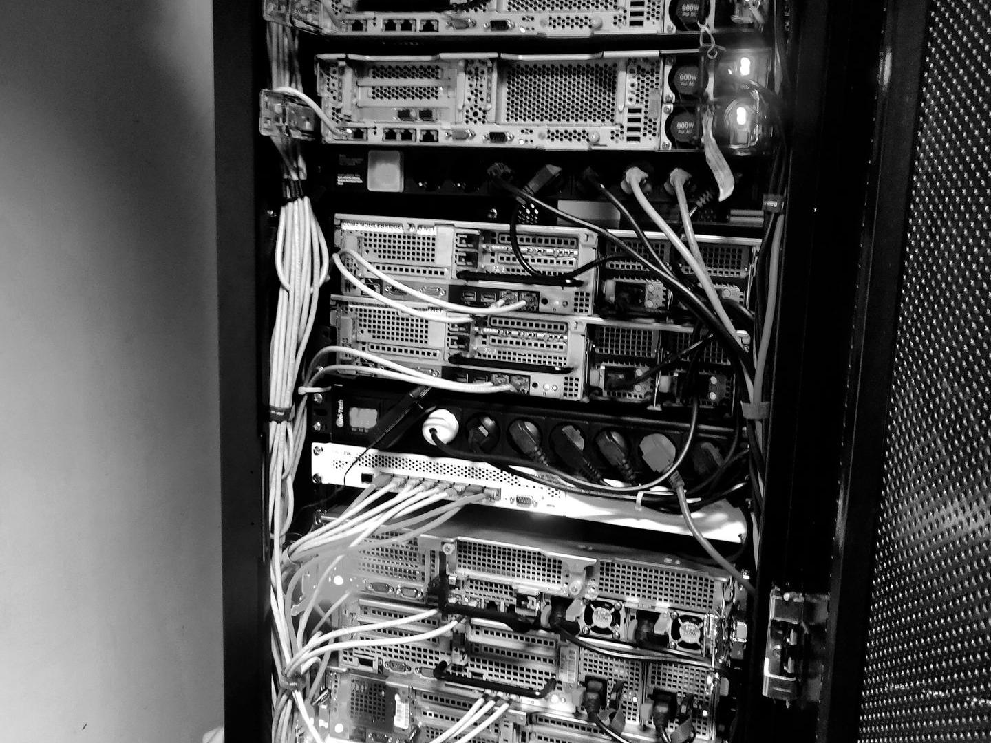 instalasi server